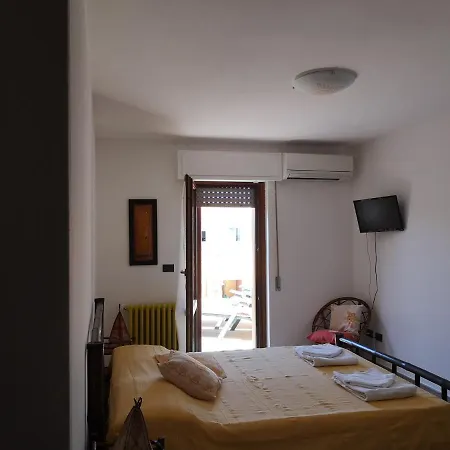 לינה וארוחת בוקר La Terrazza