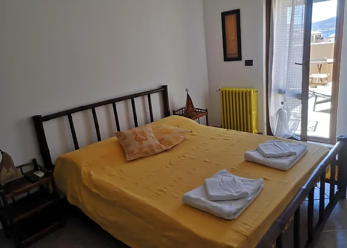 拉特拉萨酒店 3* 阿尔盖罗