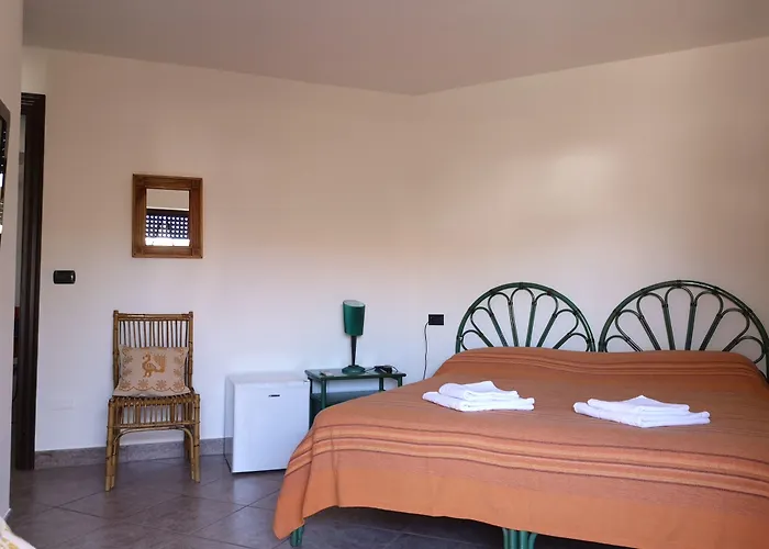 拉特拉萨酒店 3* 阿尔盖罗