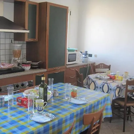לינה וארוחת בוקר La Terrazza אלגהרו