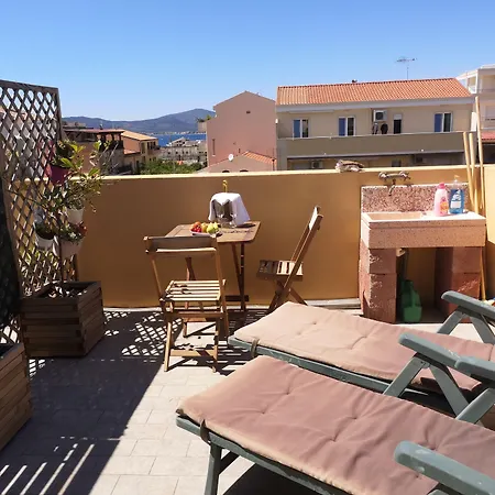 לינה וארוחת בוקר La Terrazza